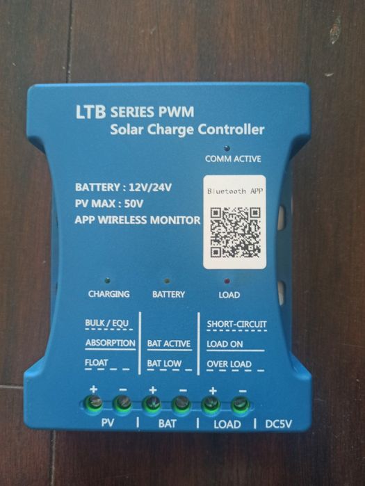 Regulator ładowania słonecznego PWM (Pulse Width Modulation).