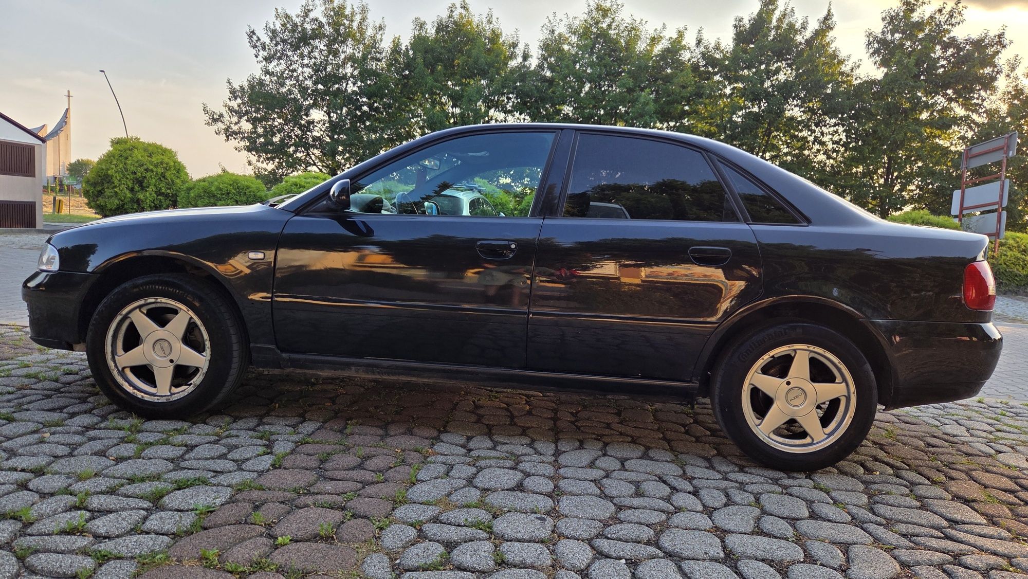 Audi a4 b5 1.9 tdi 2000r