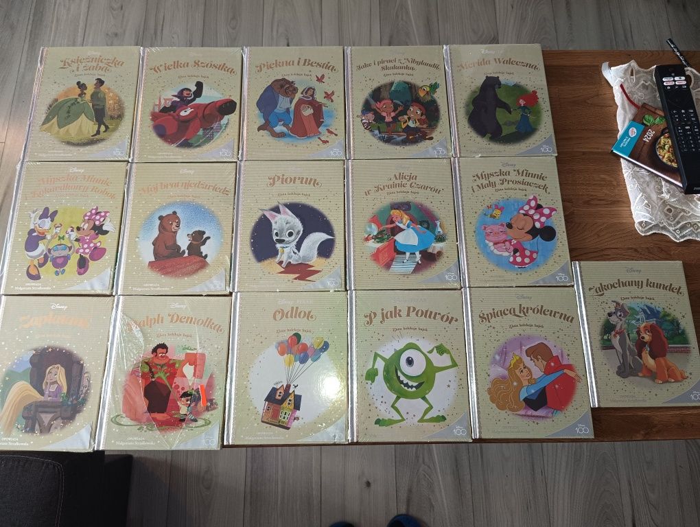 Złota kolekcja bajek Disneya nowe 31 sztuk od 1-32  bajki książki