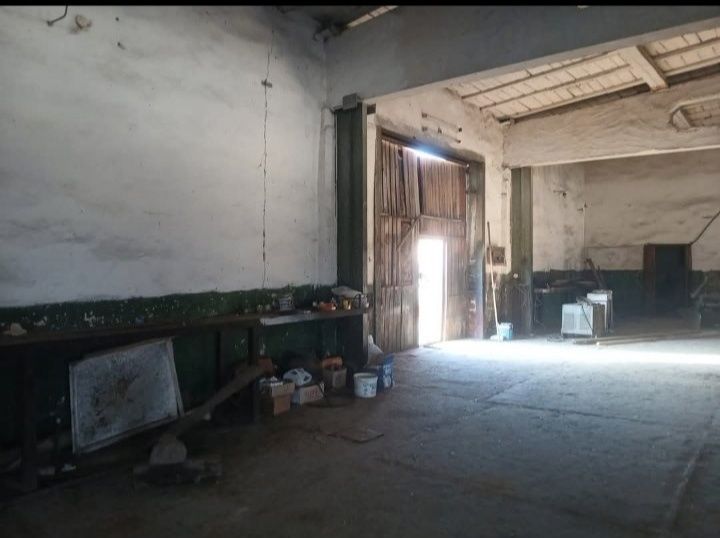 Продається приміщення під склад, гараж, цех, СТО і т.д.