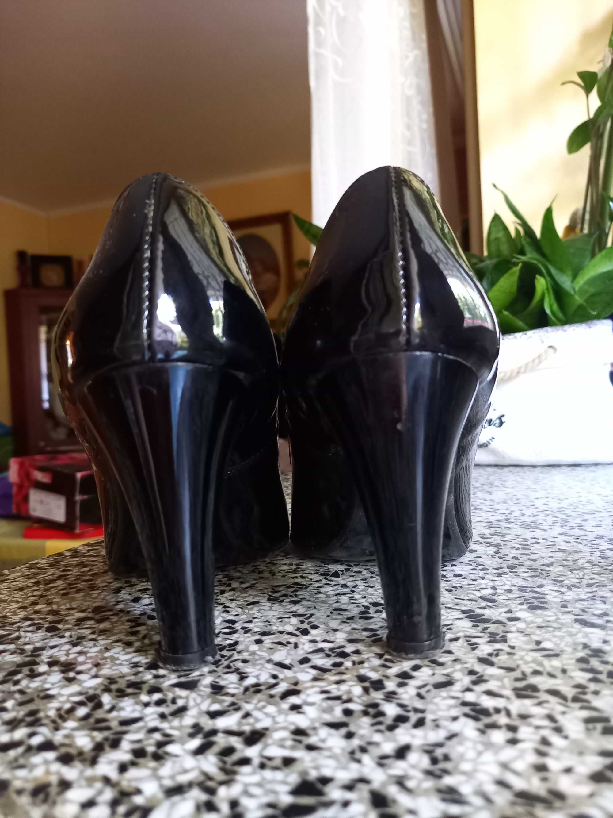 Eleganckie buty na obcasie szpilki czarne rozm. 36 ASBUT