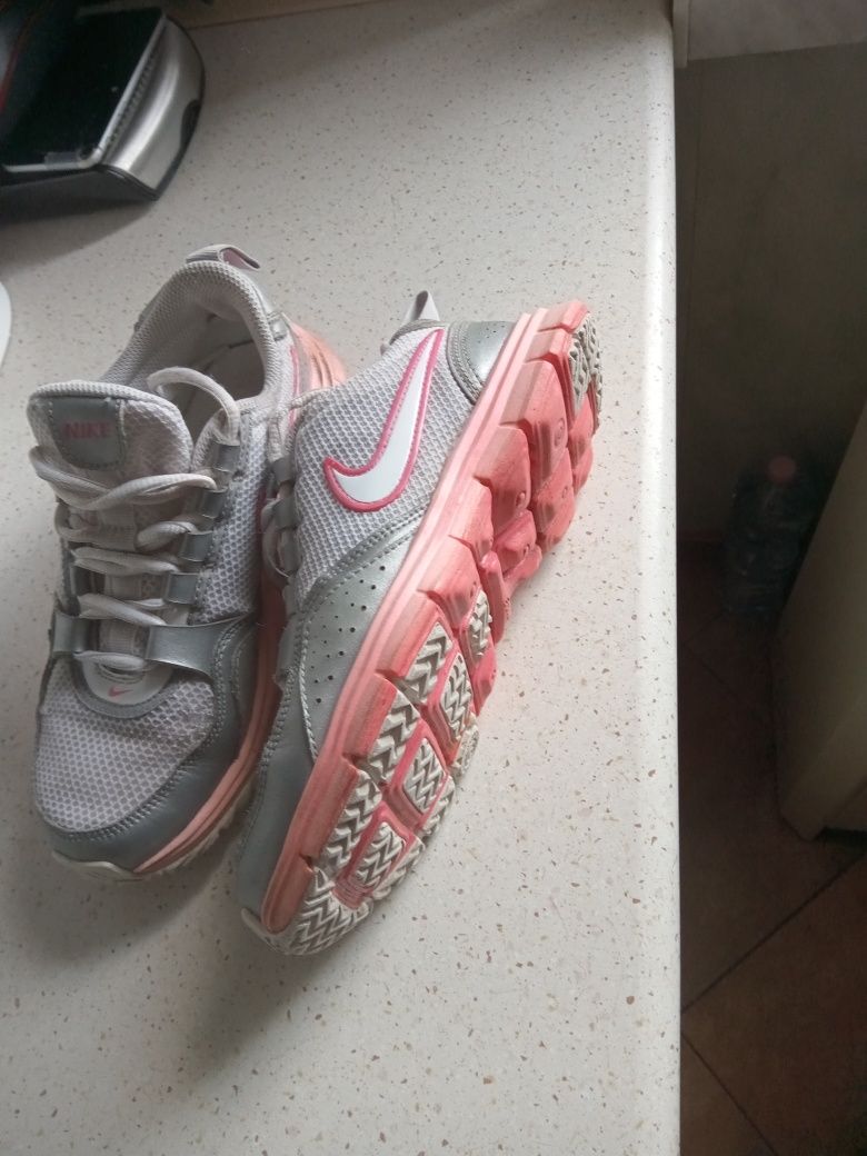 Buty Nike używane rozmiar 38