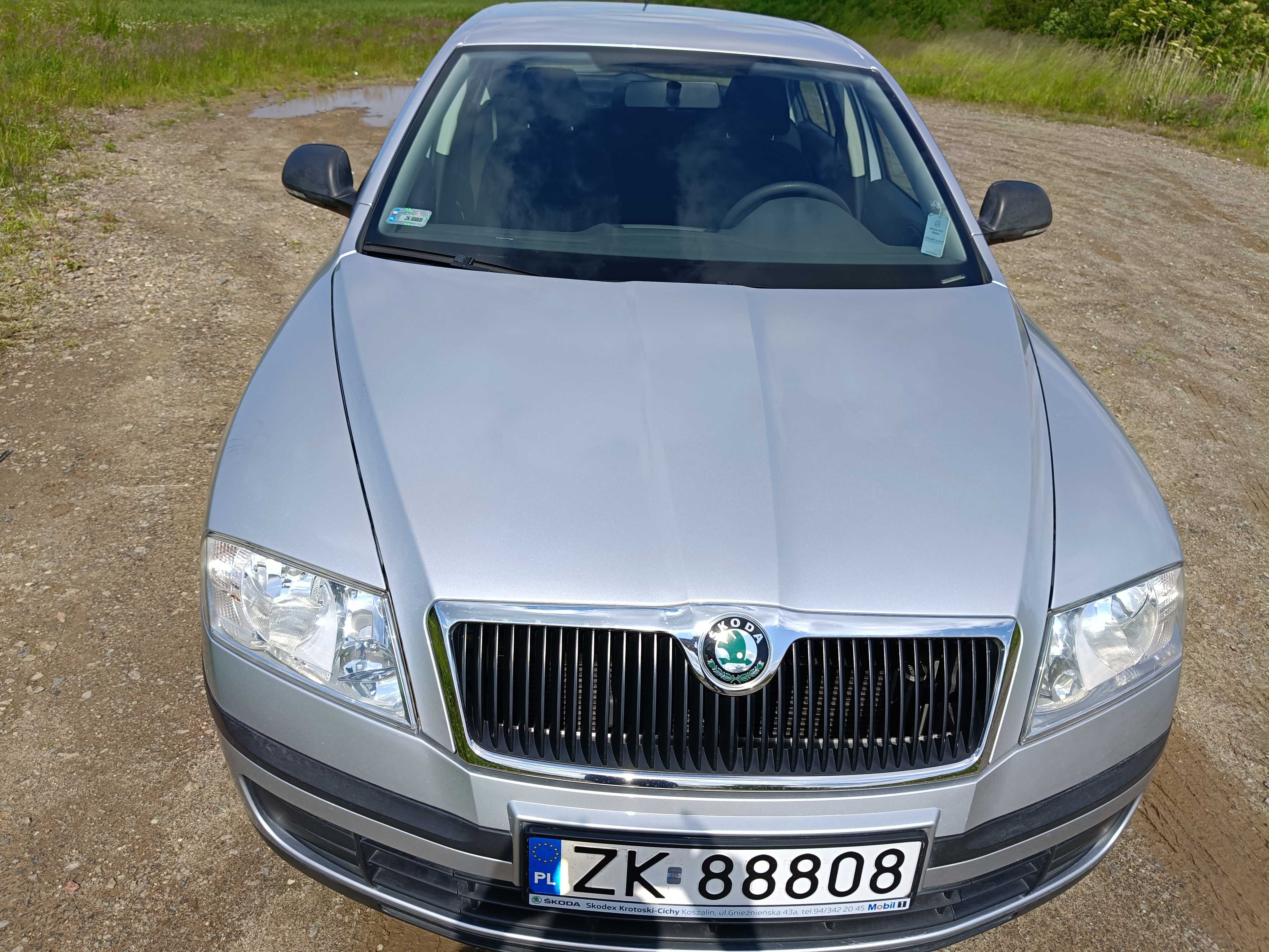 skoda  Octavia II  1.6 mpi   2012r  mały  przebieg  42159 km