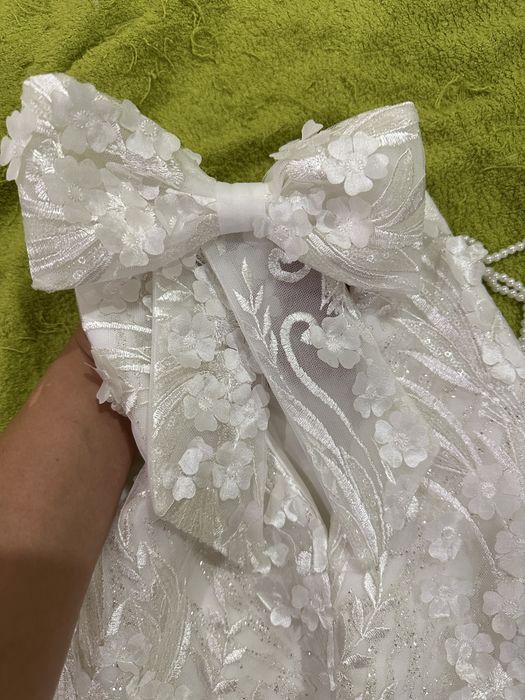 Сукня на дівчинку 4-5 років