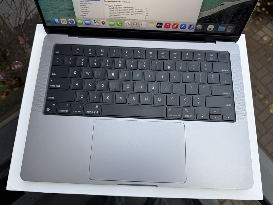 MacBook Pro 14” 2021 M1 Pro 16/512gb Space Gray з гарантією