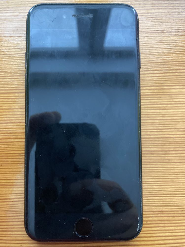 Iphone SE 2. gen. (2020) uszkodzone plecki