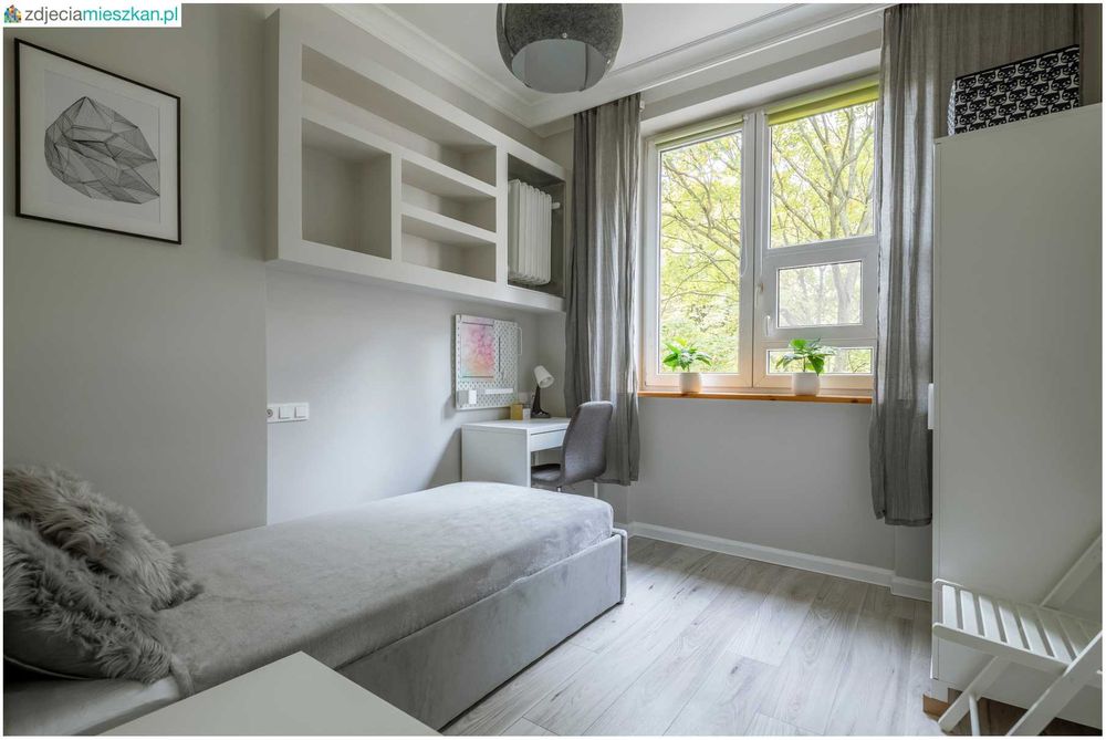 NOWY ŚWIAT/ŚWIĘTOKRZYSKA, duży pokój 1-os 1550zł od zaraz