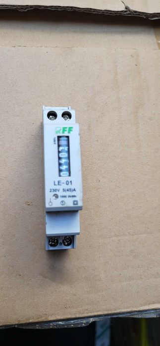 Licznik energii elektrycznej jednofazowy firmy F&F.