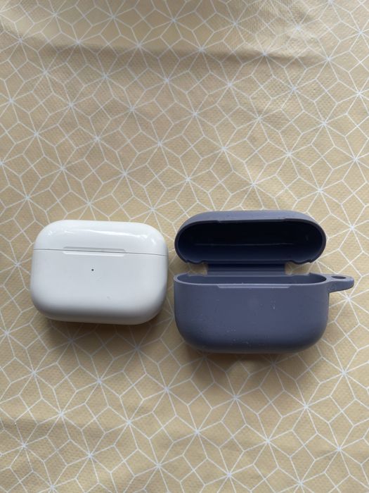 Продам Airpods pro