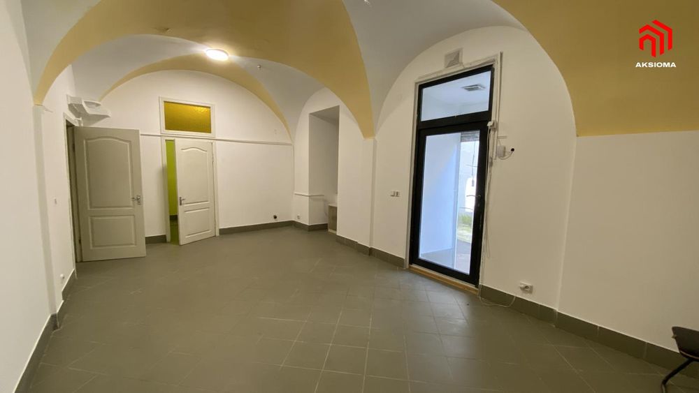 Оренда комерційного приміщення біля ратуші