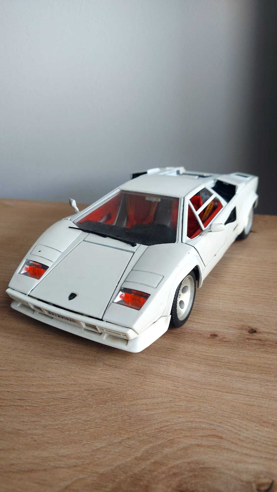 Burago Lamborghini Contach 1988 1/18