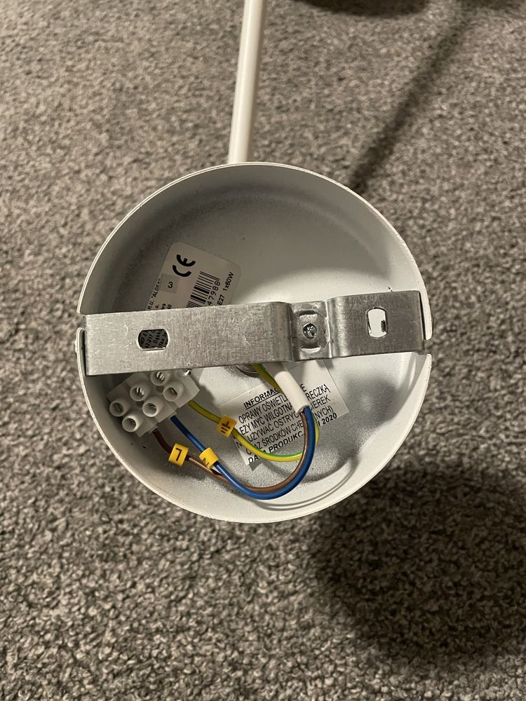 Lampa biała do montażu na ścianie