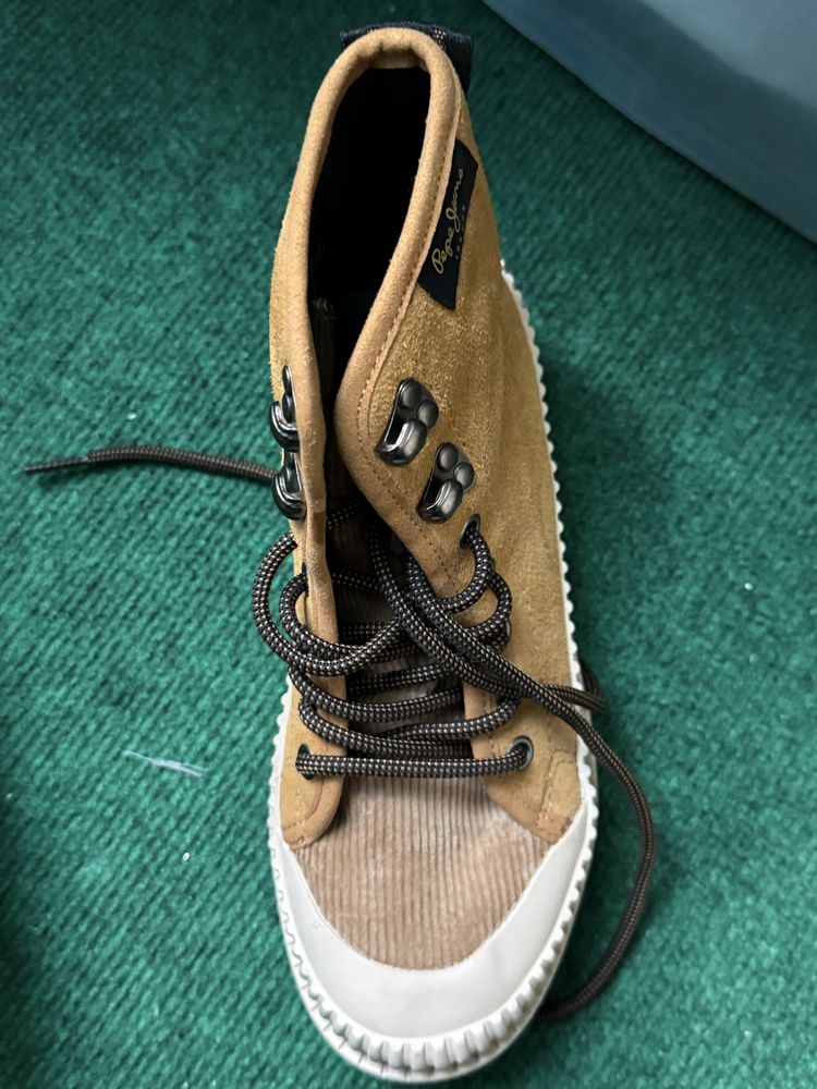 Bota Pepe Jeans como novas