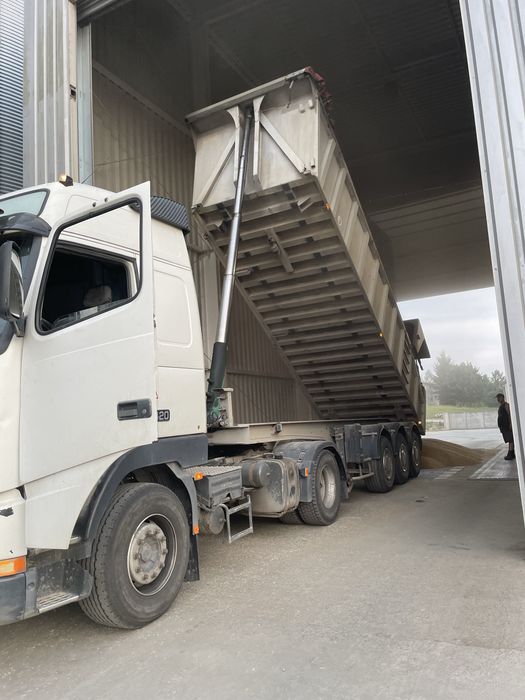 Zestaw wolwo fh 12 + naczepa wywrotka