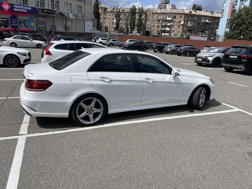 Mersedes-Benz E-Class 2015рік