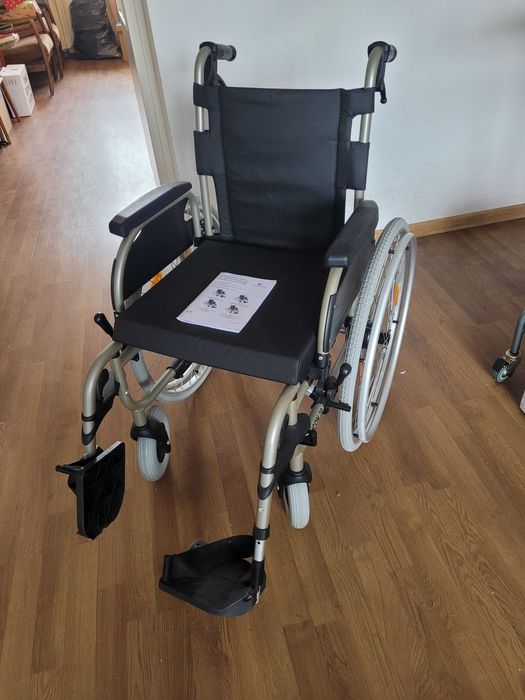 Wózek rehabilitacyjny ICON 20