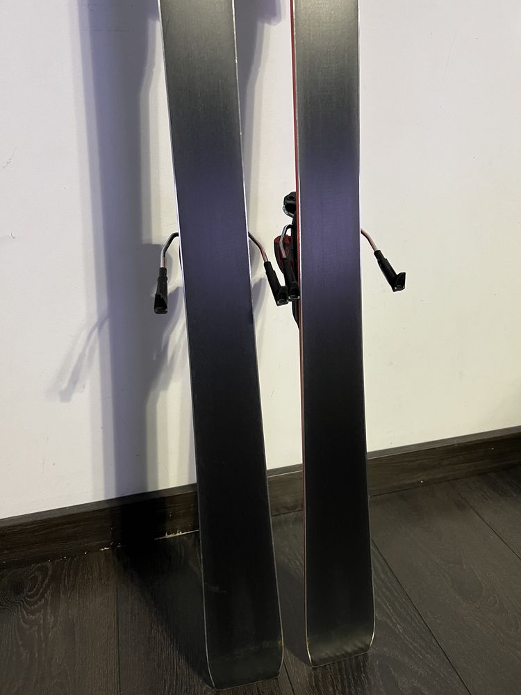 Narty ATOMIC Redster J4  150 cm