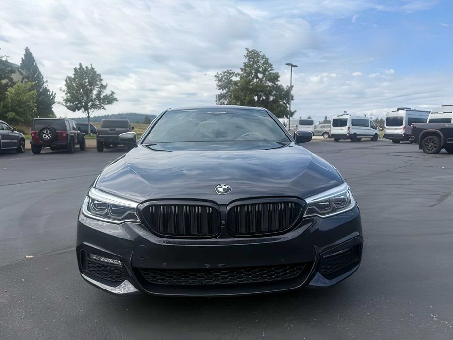 BMW 5 Series      2018