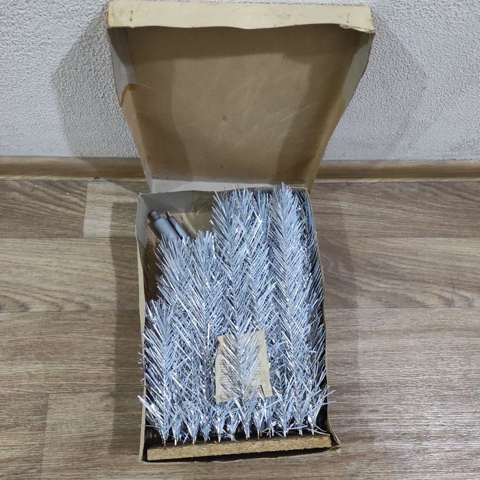 Ёлка ссср лавсановая серебристая  ялинка срібляста 1.4 м