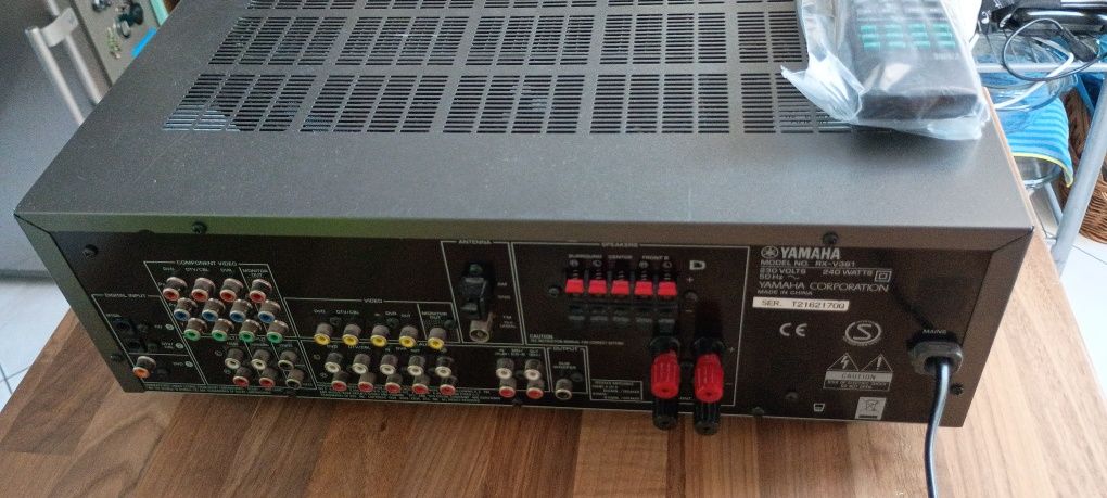 Yamaha RX-V361 kino domowe