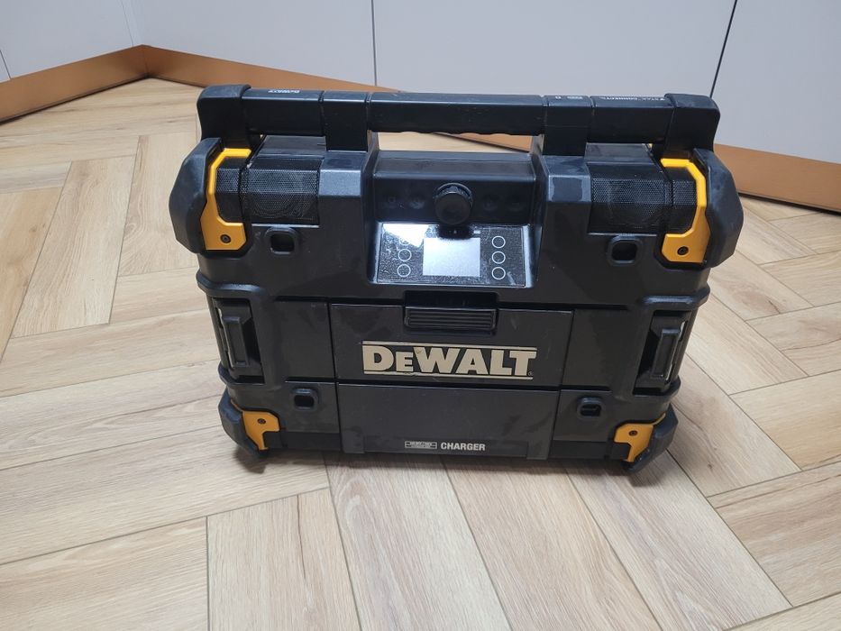 Radio Dewalt budowlane bluetooth ładowarka 18v