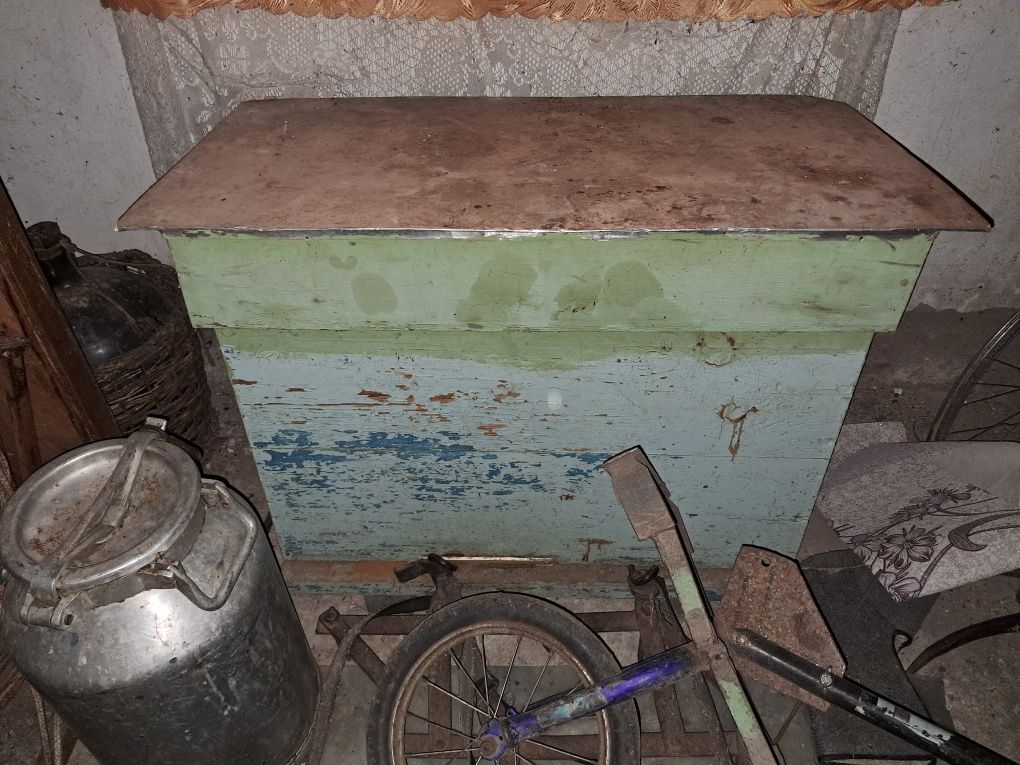 Продам вулики + медогонка