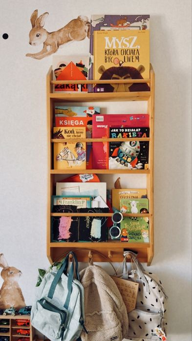 Półka drewniana Montessori pokój dziecka