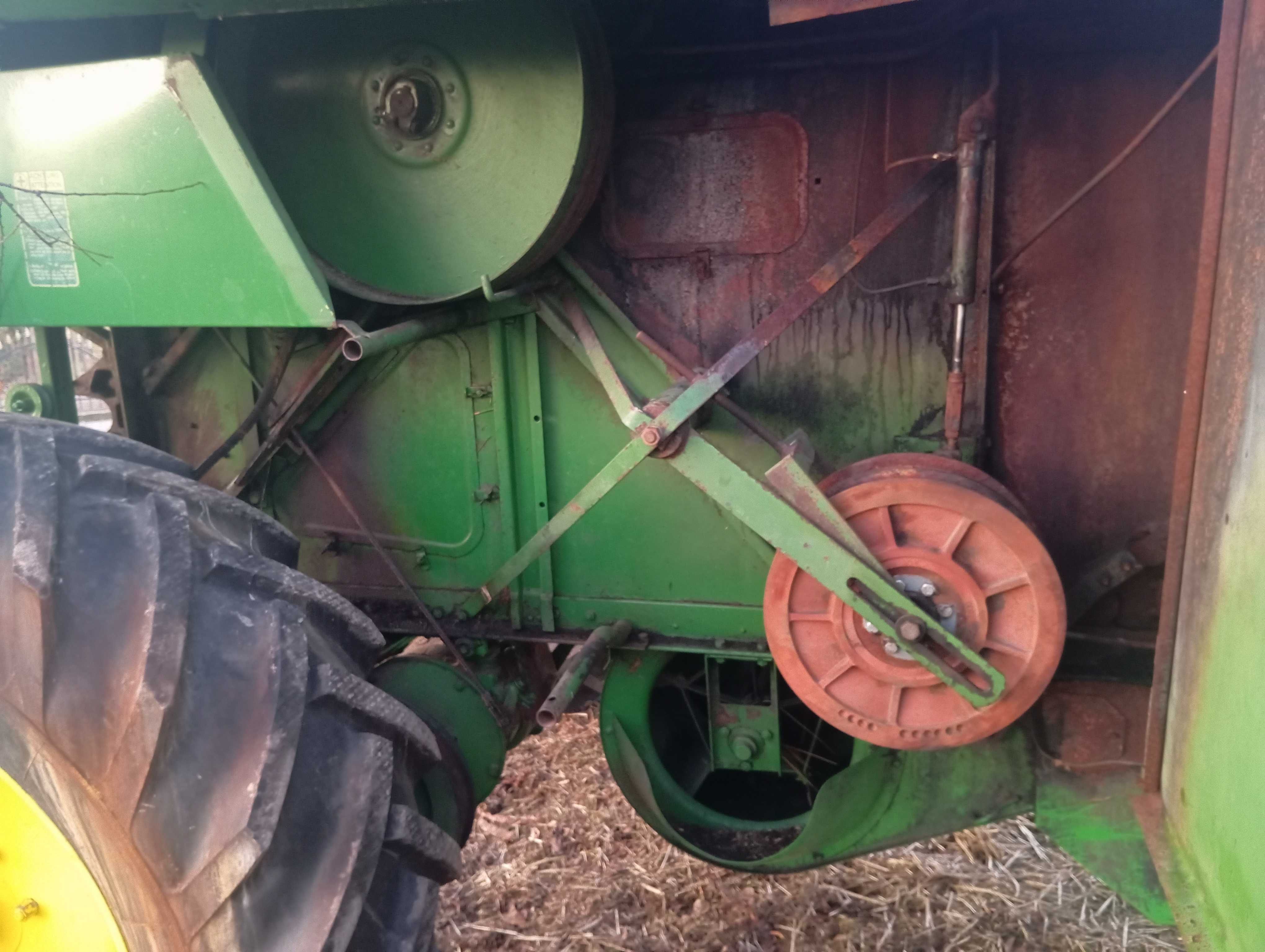 John Deere 530 cały na części skrzynia