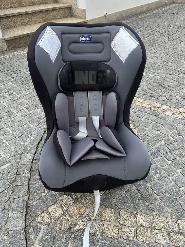 Cadeira Auto Chicco Eletta – Cinza/Preto