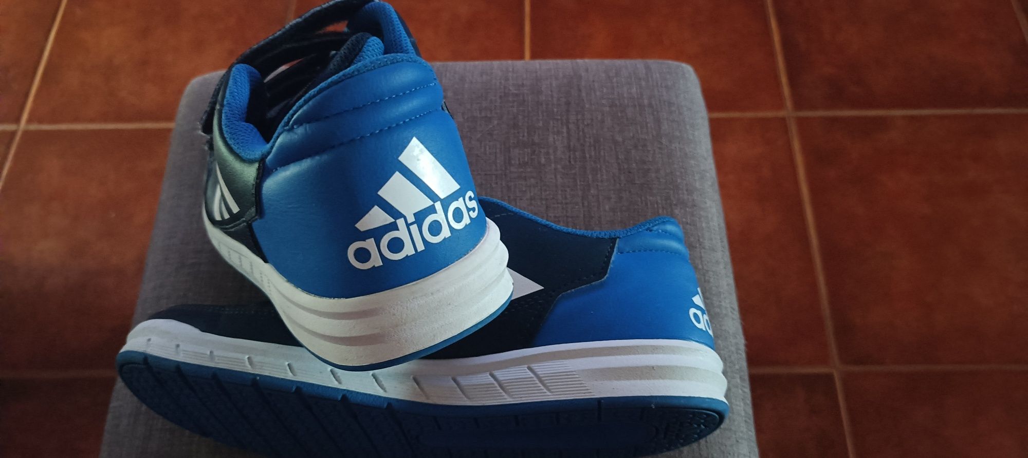 Tênis adidas original