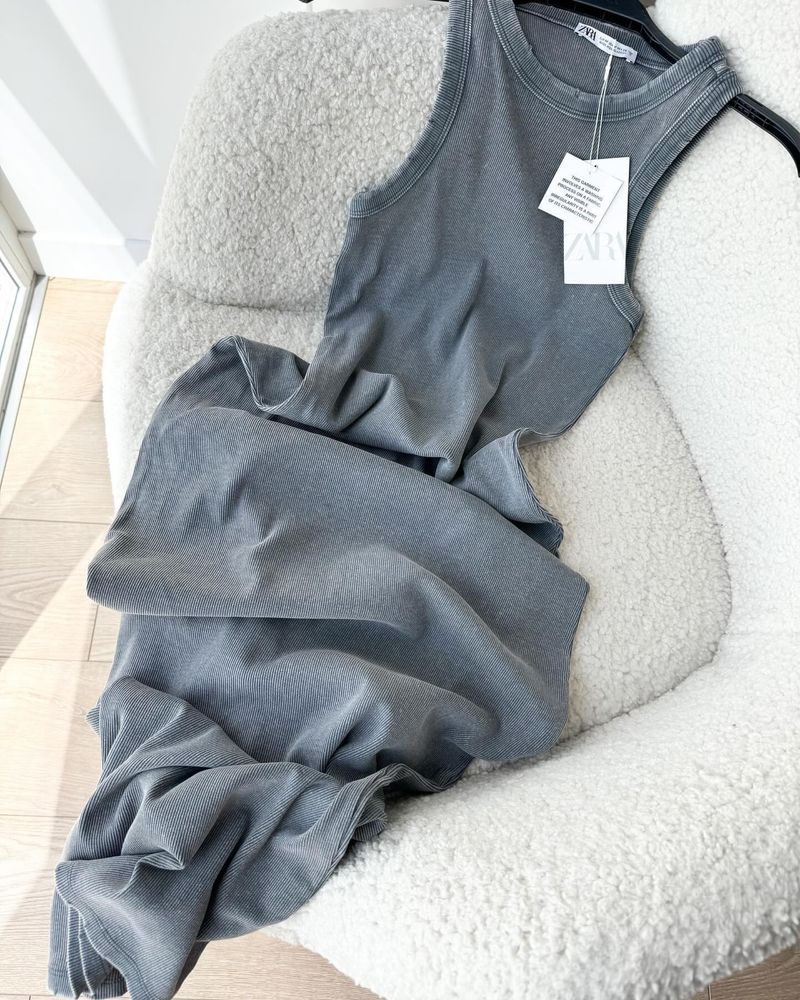Сукня в рубчик ZARA Л (хл)
