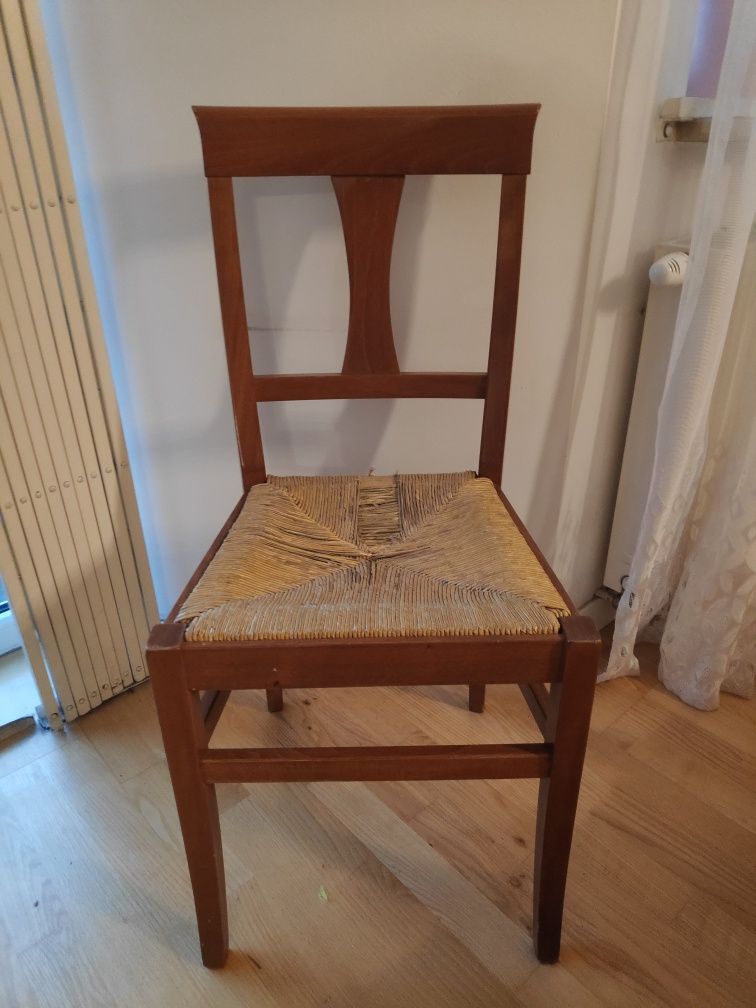 Krzesła drewniane plecione 4 sztuki