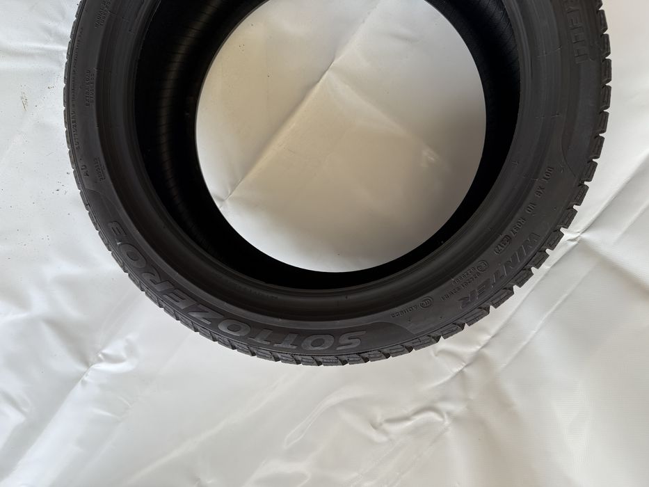 245/40/18 Pirelli Sottozero 3 Winter 97V 2017R (18)