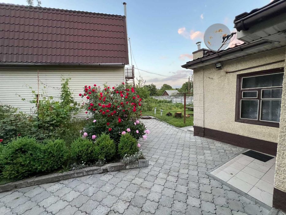 Продам будинок на 12 кварталі, зручна локація