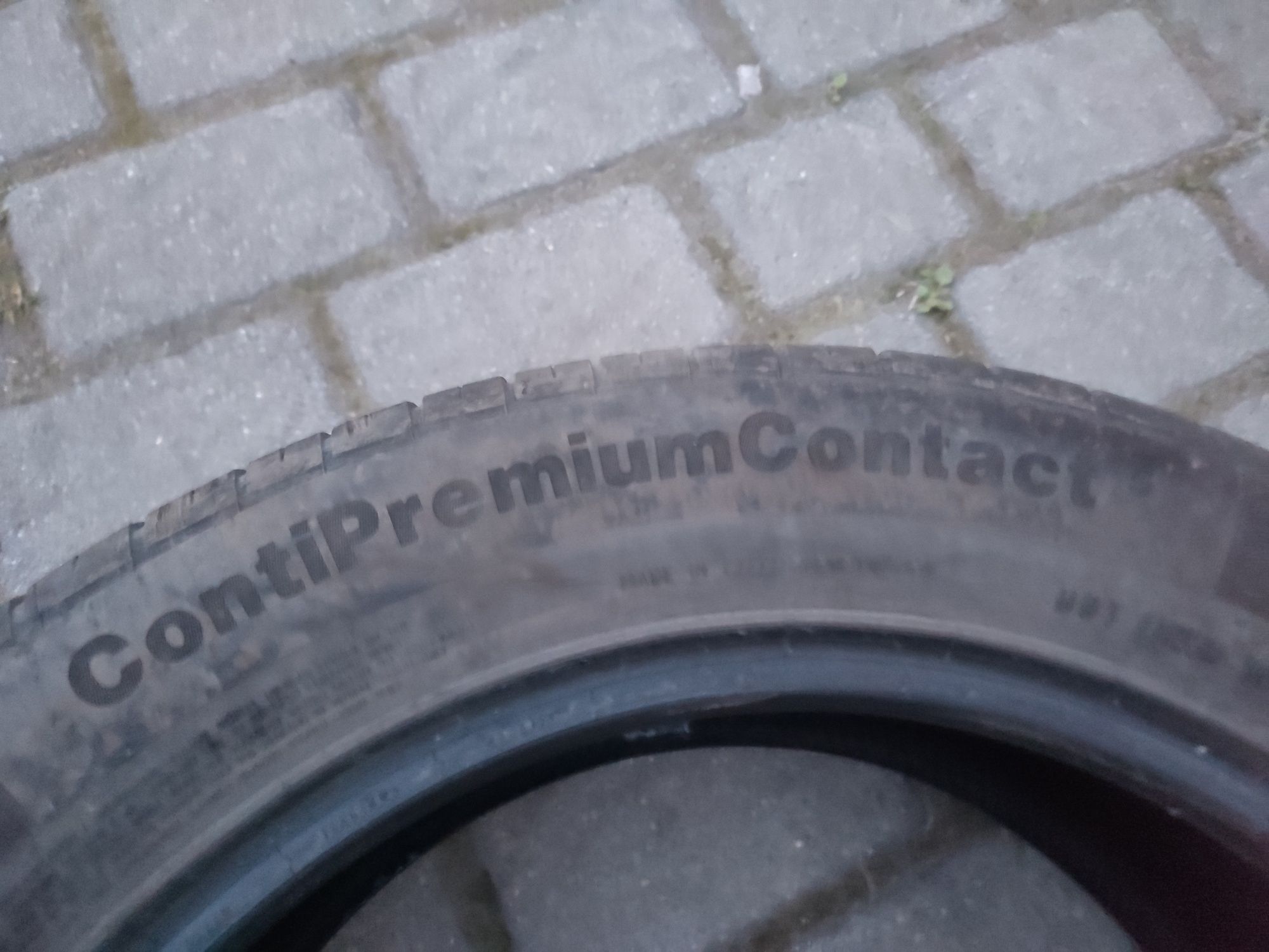 Opony Continental 215/55R17