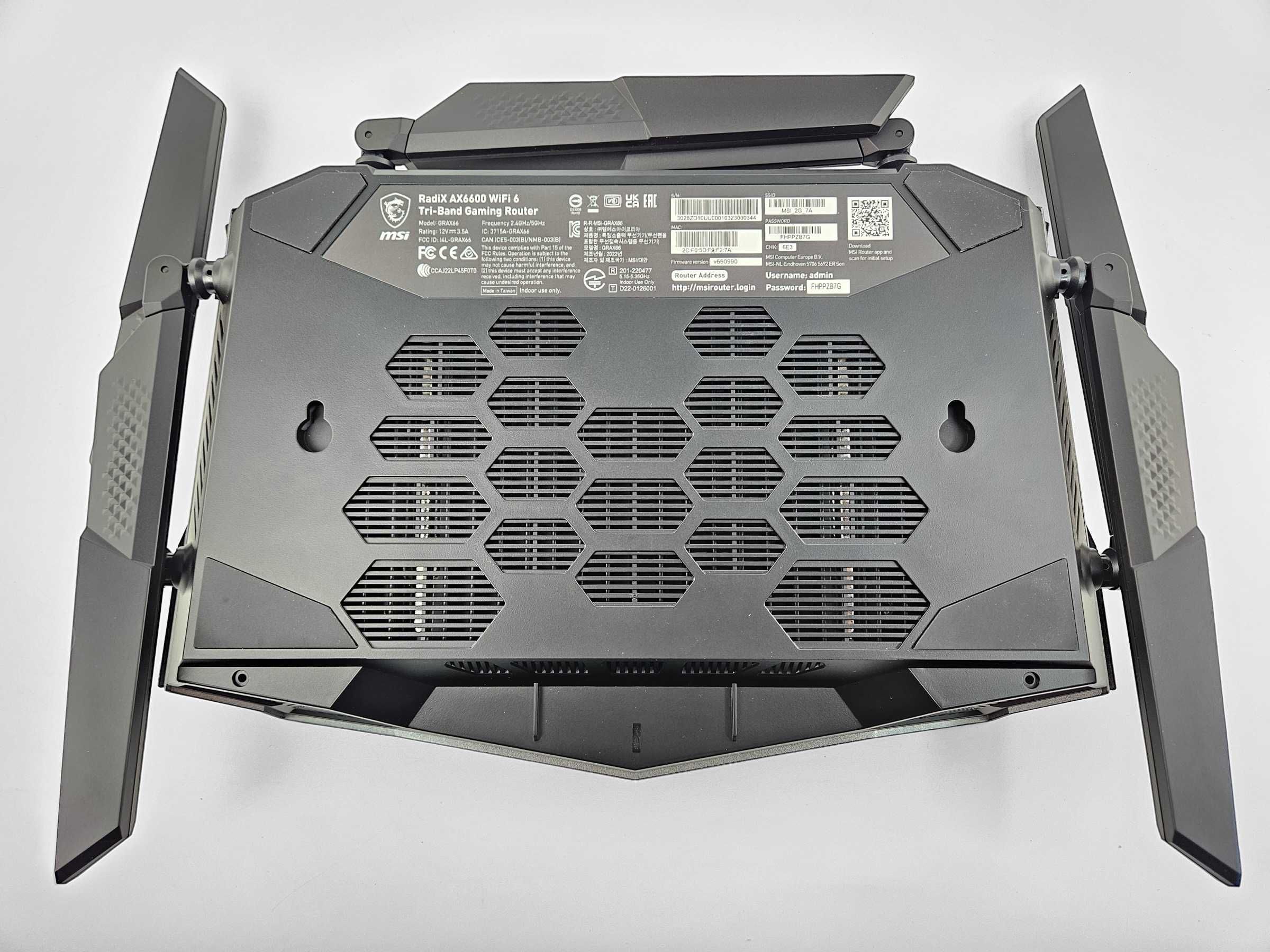 Ігровий роутер MSI Radix AX6600 Wi-Fi 6