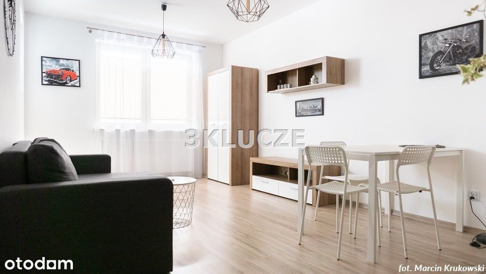 Dwa pokoje z miejscem parkingowym Kryształowa
