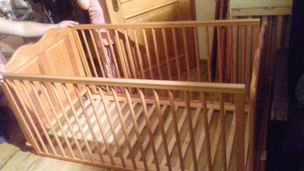 sprzedam łóżeczko dziecięce 0-6 lat