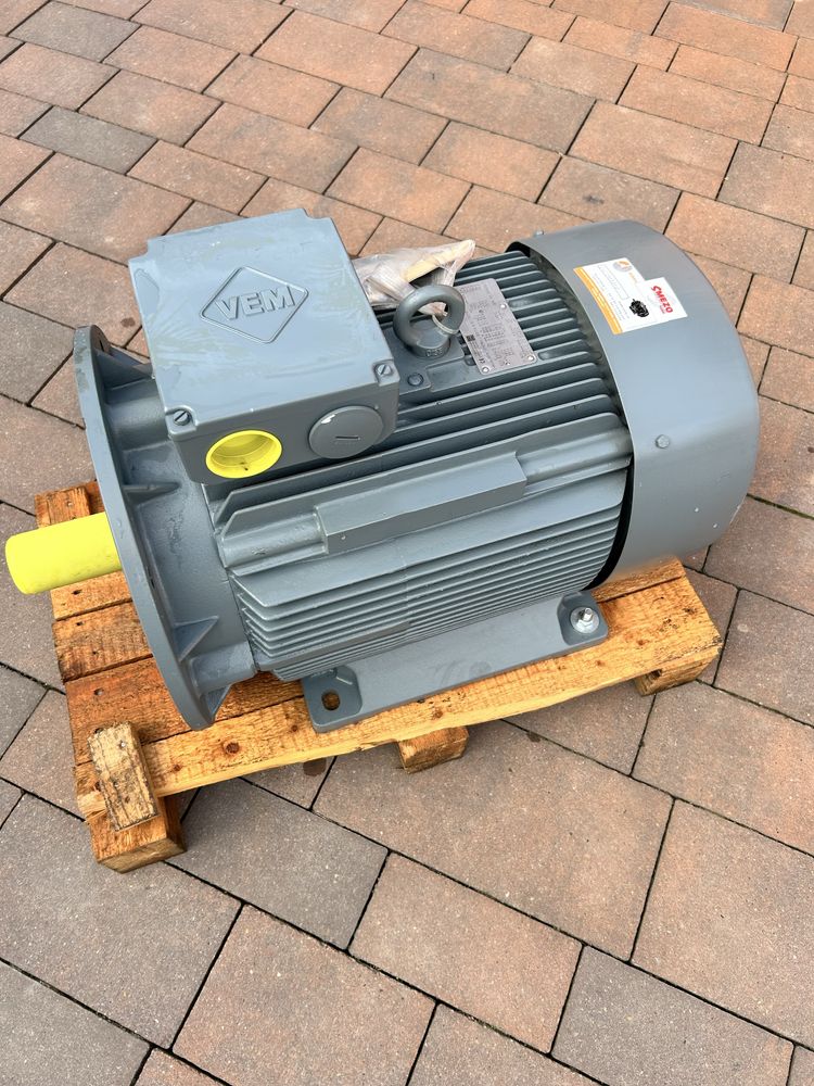 Silnik elektryczny VEM (Niemiecki) 30/36kW, 1460/1760obr/min, Jak Nowy