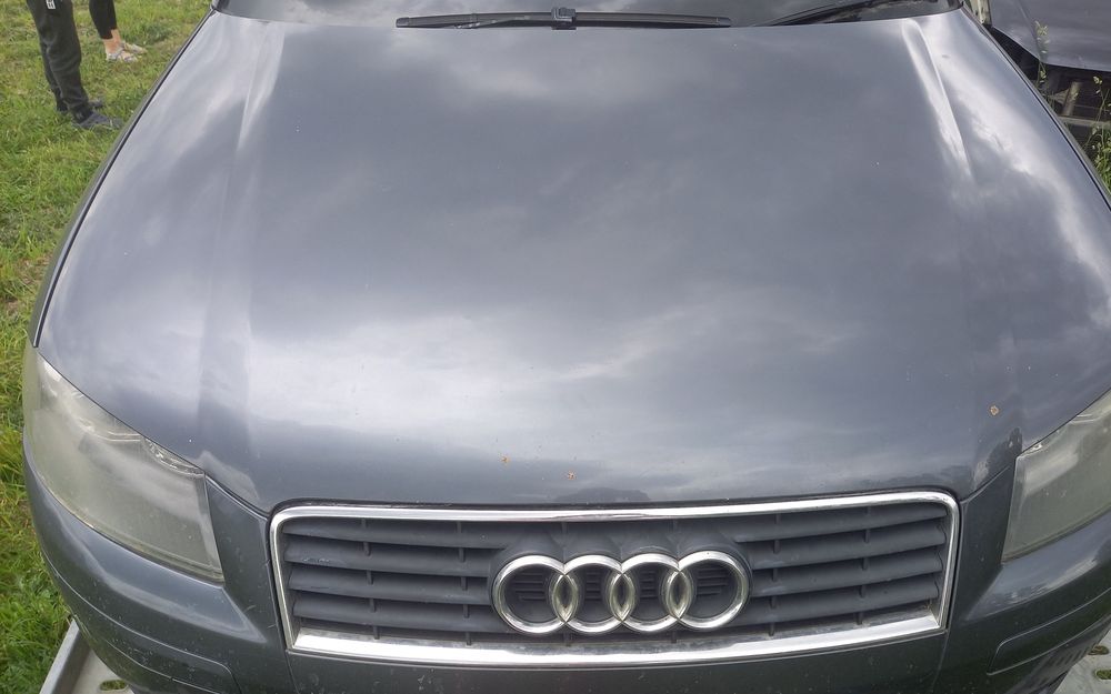 Maska pokrywa silnika Audi a3 8p LX7Z