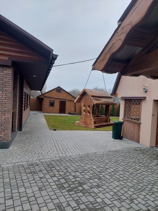 Годівничка для птахів,кормушка