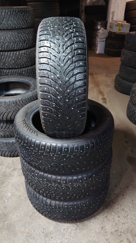 Nokian Hakkapeliitta 9 ШИП 225/55 r17 комплект зимних шин