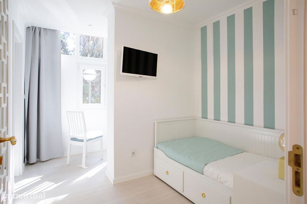 162893 - Quarto Nº 1 Casa De Banho Privada Em...