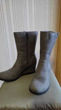 Ugg Waterproof женские сапожки 38 р.