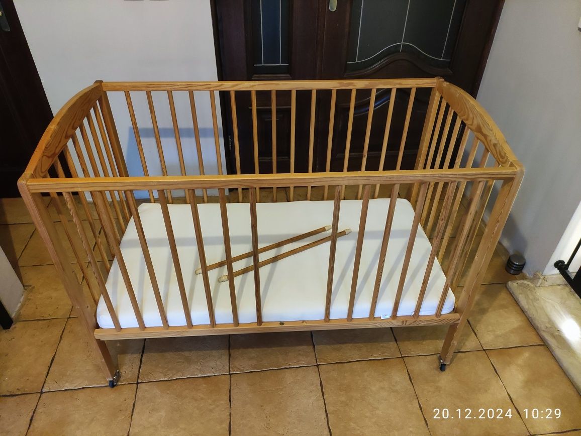 Łóżeczko dziecięce 120 cm na 60 cm
