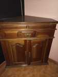 Movel de canto em madeira