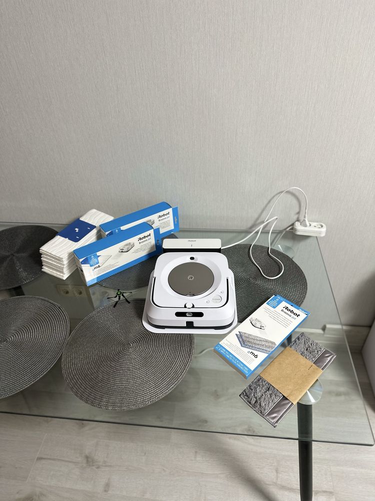Робот-пилосос iRobot Braava jet m6 M6138