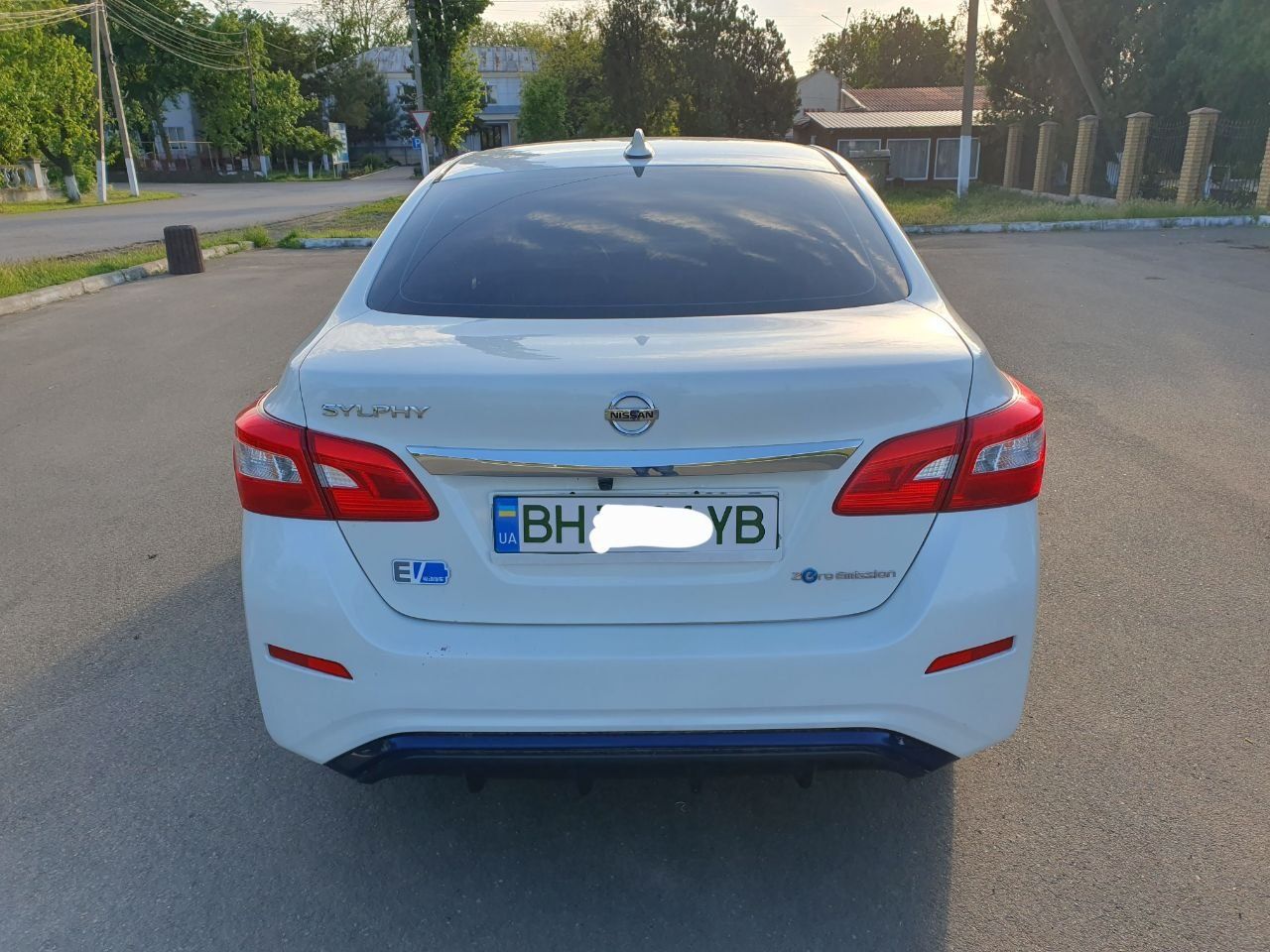 Nissan Sylphy 2019г 76000км белый