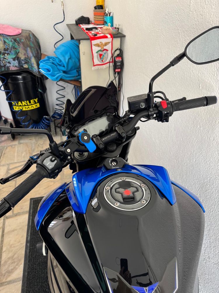 Suzuki gsxs750 como nova