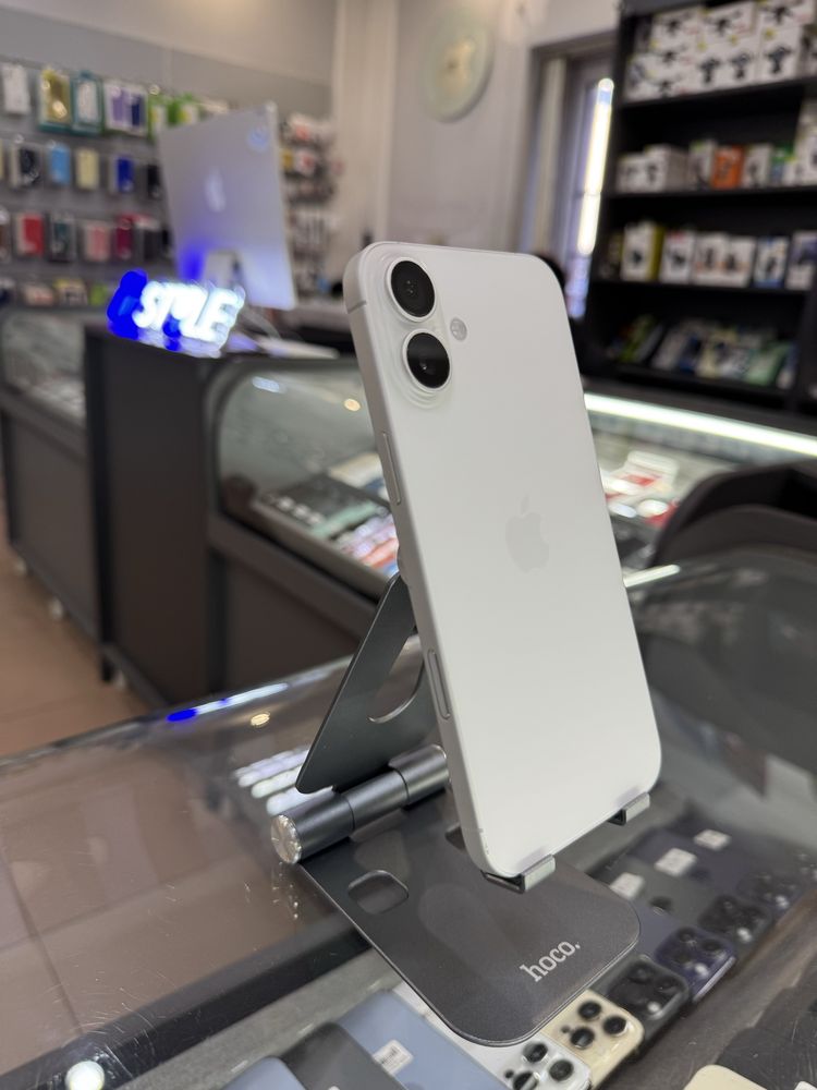 Apple iPhone 16 Plus 512Gb White sim ( 34 цикли)